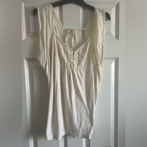 Chic Cream Ruffly Sleeveless Top